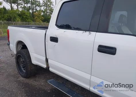 2018 Ford F-250 Xl z USA, uszkodzony, nr VIN 1FT7W2BT1JEC39660